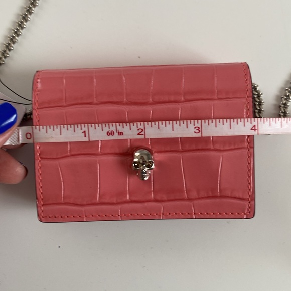 ๐ ALEXANDER MCQUEEN | Card Holder on Chain - Picture 13 of 14